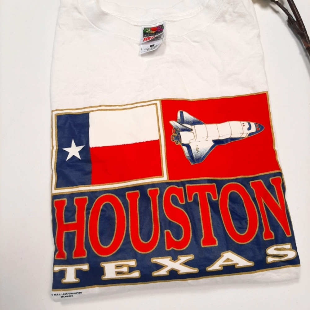 HOUSTON TEXAS SPACE ROCKET T-SHIRT